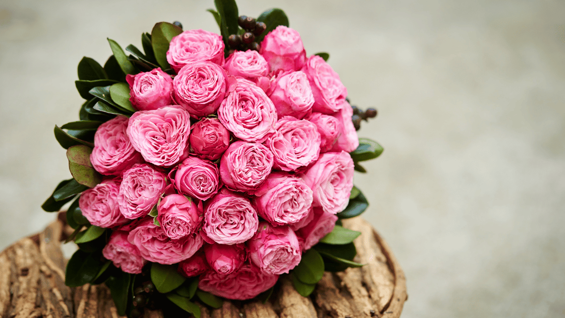 Puikios gėlių puokštės kūrimas – naudingi patarimai iš floristų