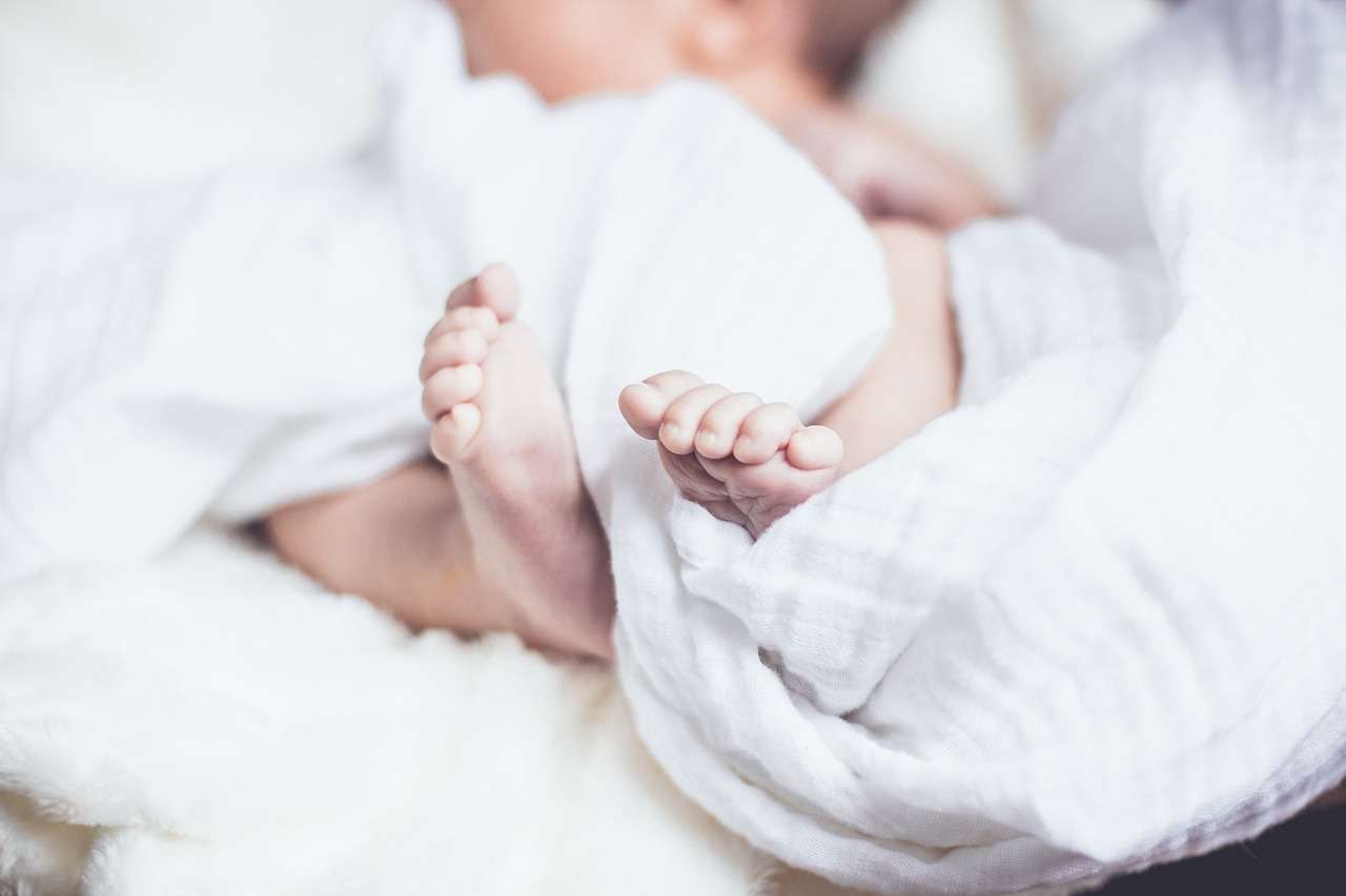 Kodėl vaiko miegas toks neramus? Gali būti, kad kaltas netinkamas audinys