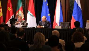 pirmasis BRICS viršūnių susitikimas be Putino